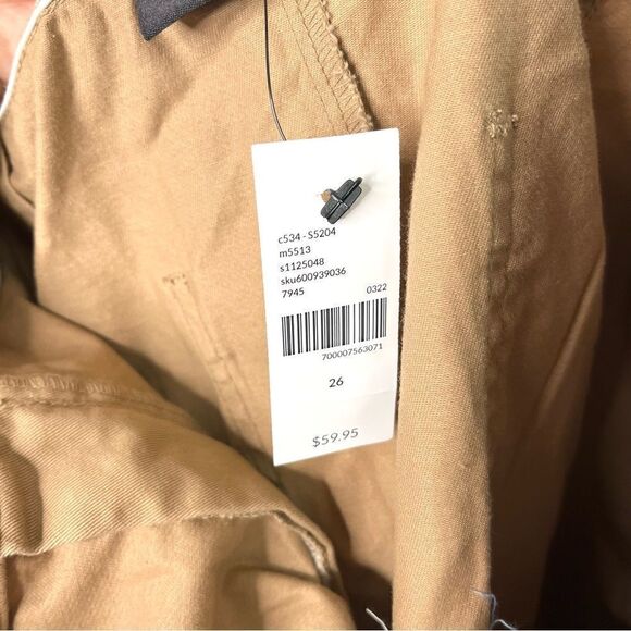 Lane Bryant Shorts Women’s 26 Tan Khaki Mid-Rise Chino NWT - Picture 4 of 8